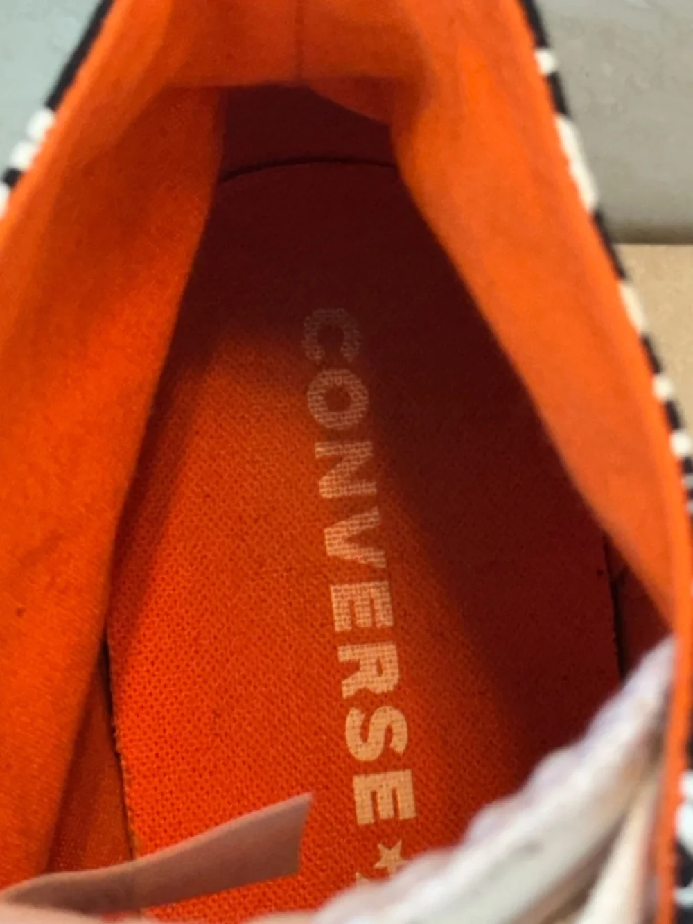 Converse Not A Chuck Black White Orange Text Graphic Canvas Size 9 Pre Owned - Picture 8 of 10